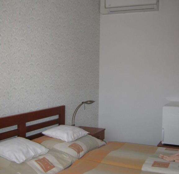 Номер Стандарт, Penzion U Radnice