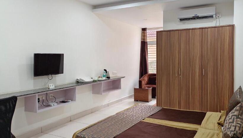 اتاق سوپریور با تخت بزرگ, Sugamya Corner Guesthouse
