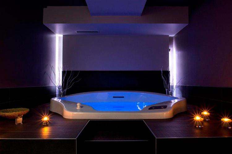 آپارتمان 1 خوابه, Apartment For 4 Persons At Lux