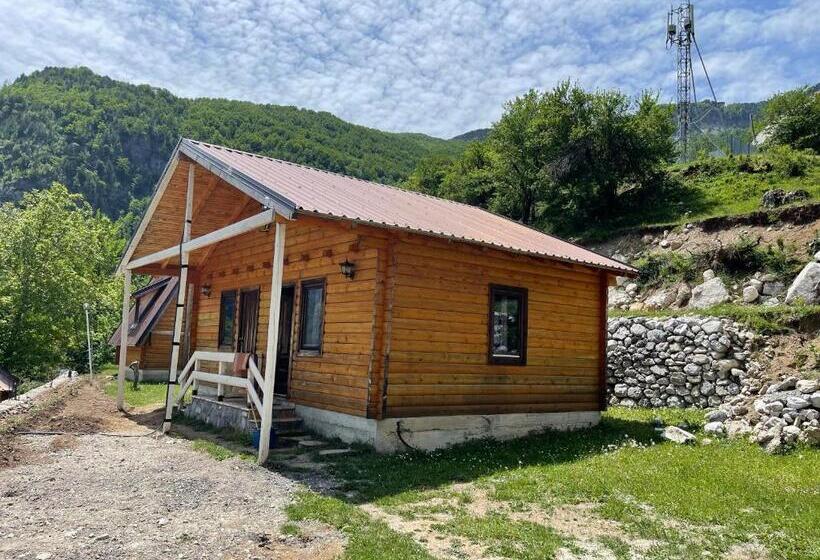 Четырехместный Номер Классик, Thethi Paradise Hotel & Restaurant