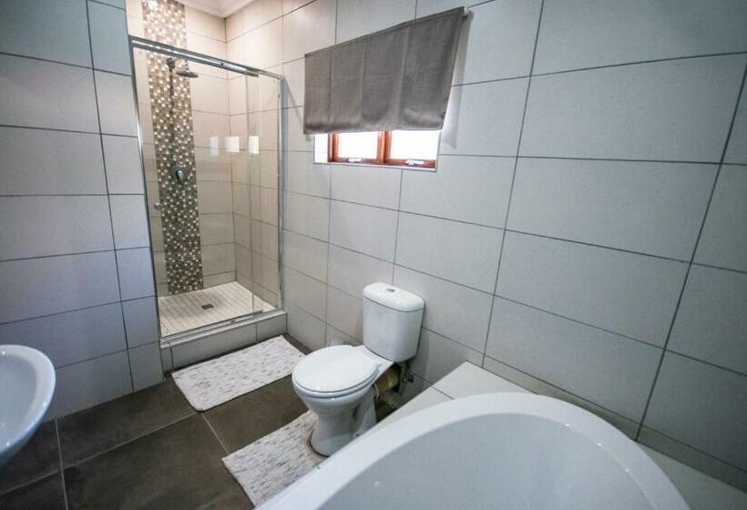 חדר סטנדרט, The Royal Guest House
