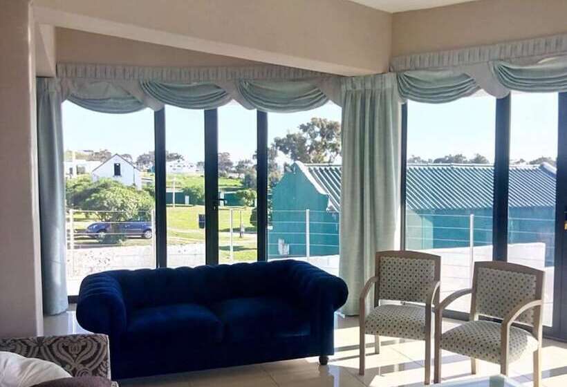 Апартаменты 1 Спальня, St Helena Bay