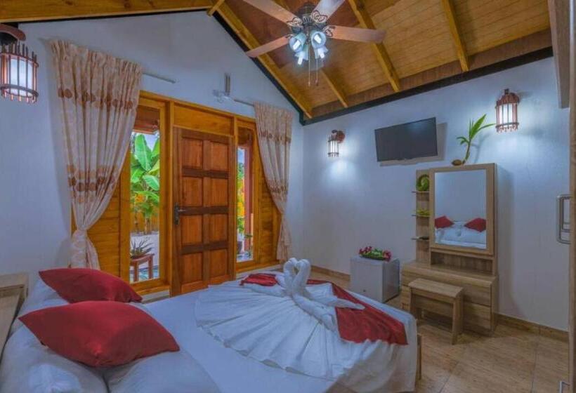 اتاق استاندارد با چشم‌انداز باغ, Sabba Summer Suite , Fodhdhoo