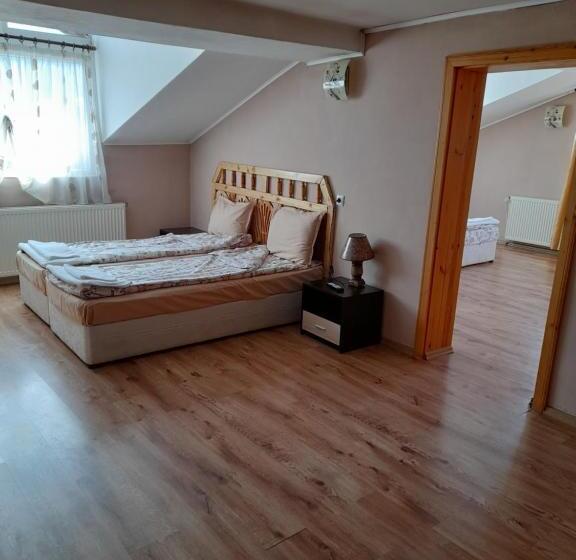 침실 2개 아파트, Yana Guest House