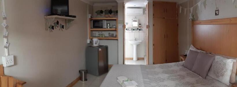 Номер Стандарт, Karoo Inn
