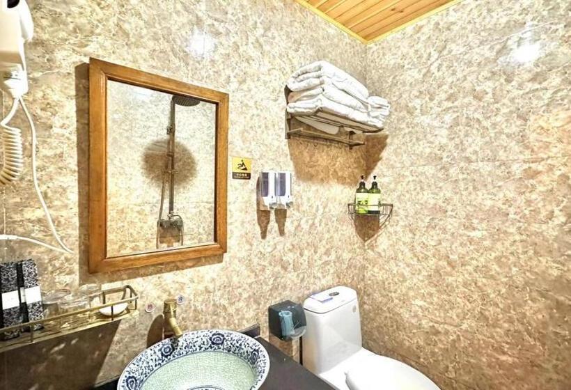 Люкс Повышенной Комфортности, Pingyao Hu Lu Wa Home Inn