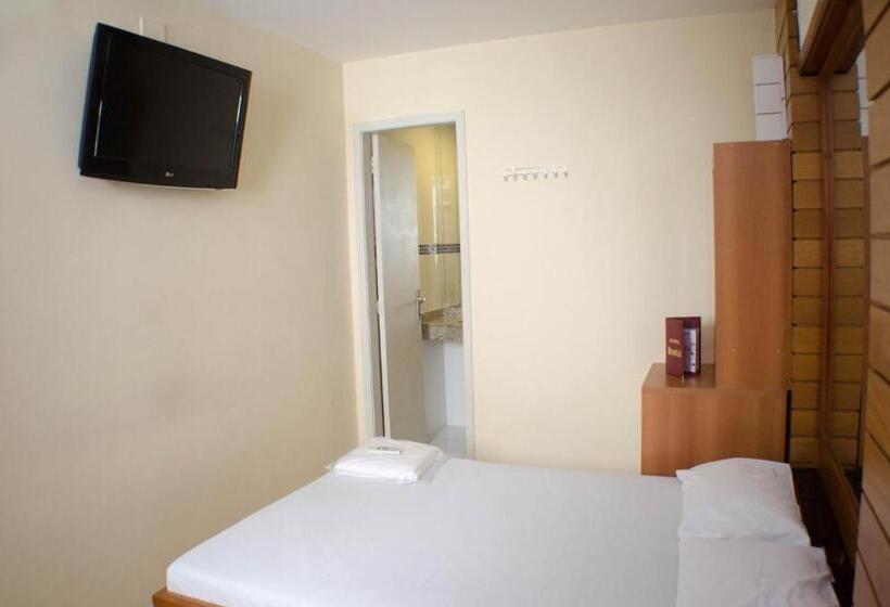 اتاق استاندارد, Hostal