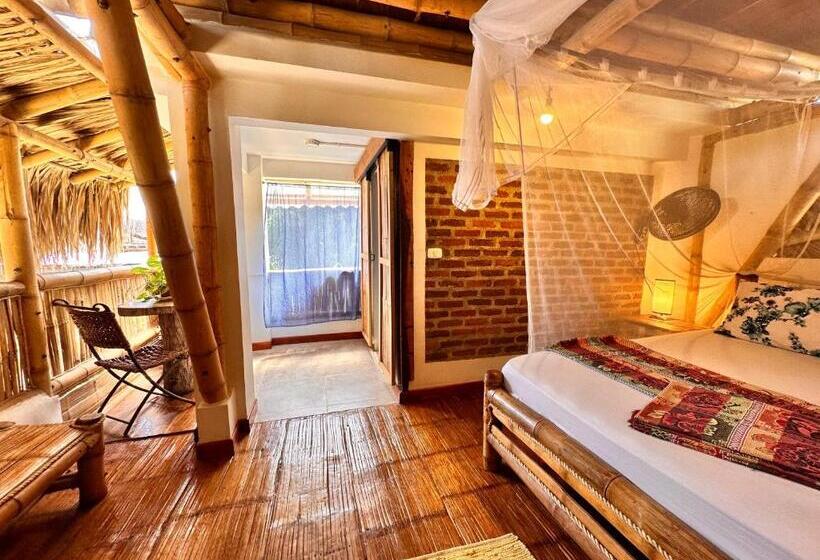 디럭스 룸, Bella Flor Hostel Palomino