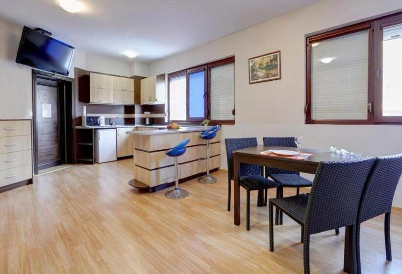 Студио Стандарт Вид на Сад, 1 St Line Izvora Sea View Apartments On Golden Sands