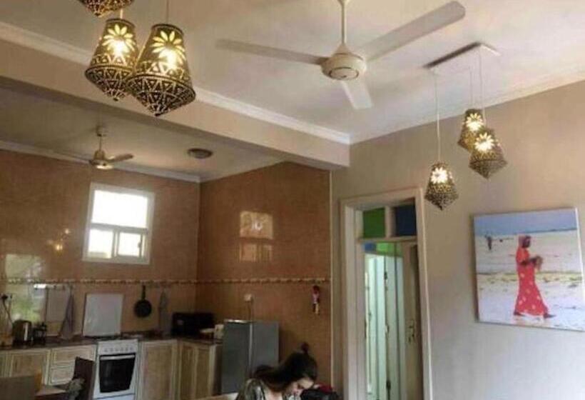 2침실 아파트 풀장 전망, Paje Beach Apartments &