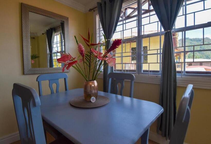 آپارتمان 2 خوابه, Sea Piton View Apartment  Location, Convenience, Modern Living