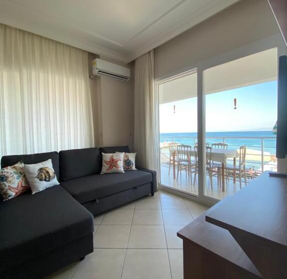 Люкс Вид на Море, Seaside Apart