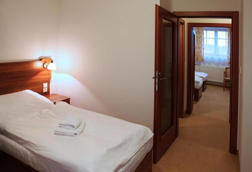 Family Suite, Hostinec U Hubálků