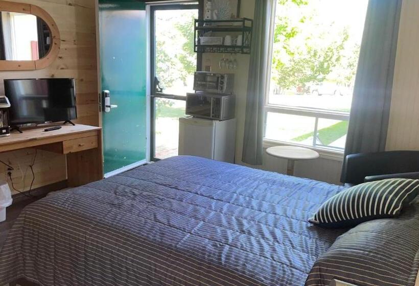 Номер Стандарт, Auberge Et Chalets Sur Le Lac