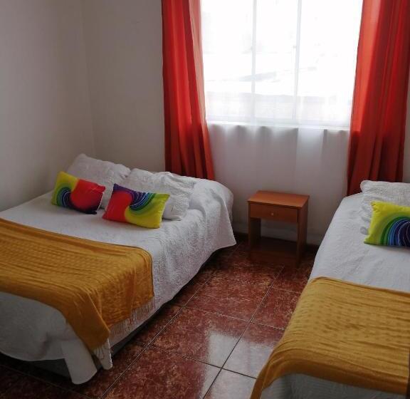 غرفة قياسية ثلاثية, Hostal Vicmar