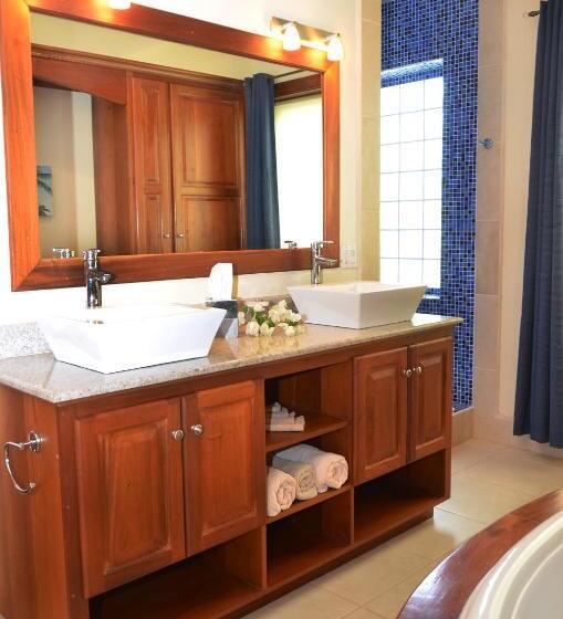 Апартаменты 1 Спальня Нижний Этаж, The Villas At Cocoplum