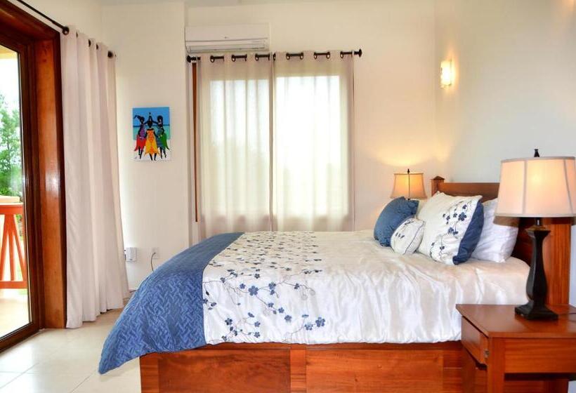 Апартаменты 3 Спальни, The Villas At Cocoplum