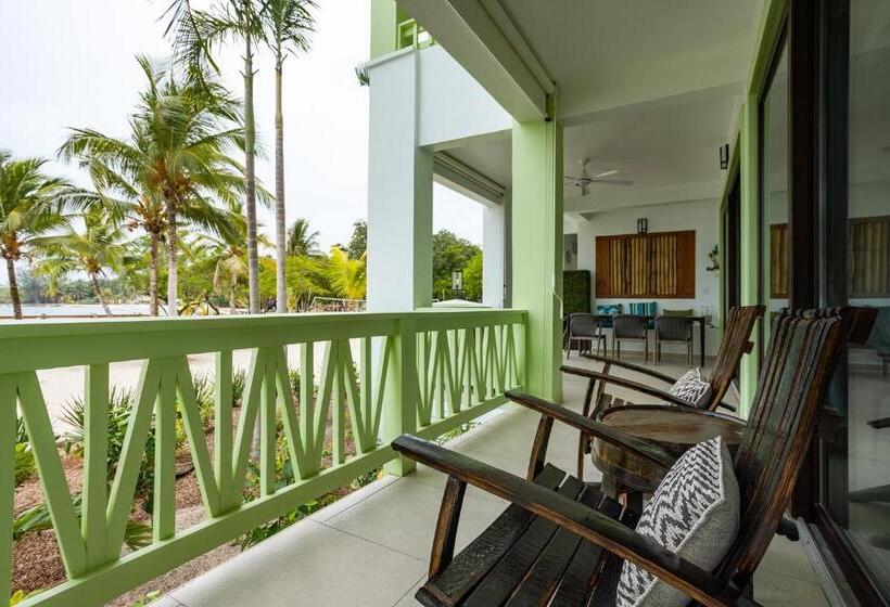 Апартаменты 3 Спальни Вид на Море, The Villas At Cocoplum