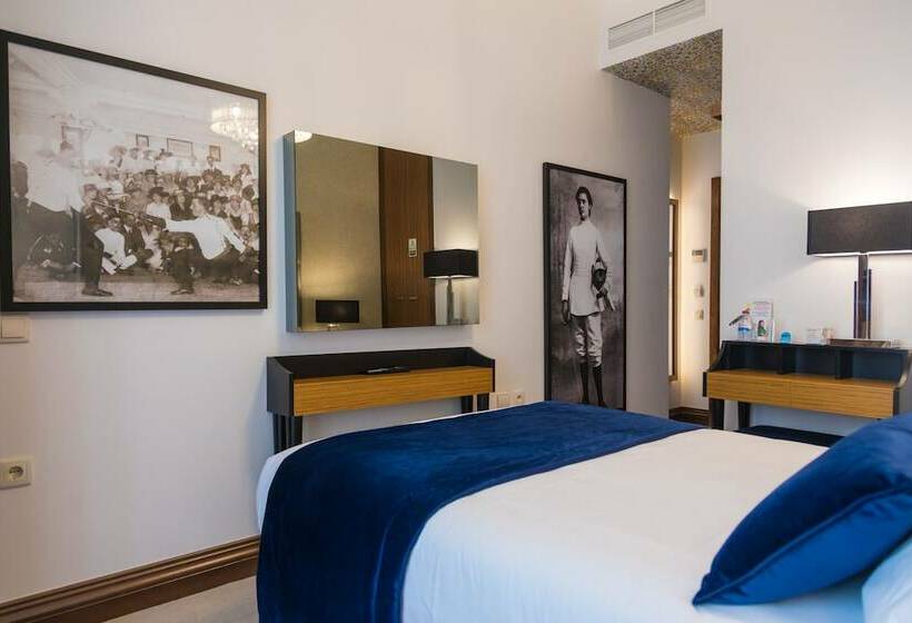 اتاق اکونومی, Casual Belle Epoque Lisboa