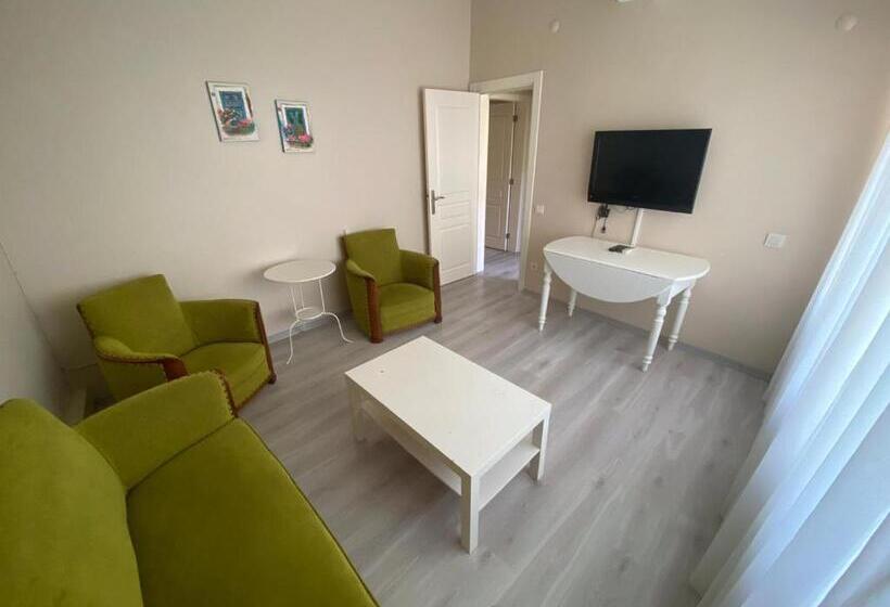 带1个卧室带泳池的公寓, Büyükada Apart Hotel   Karadağ Apart
