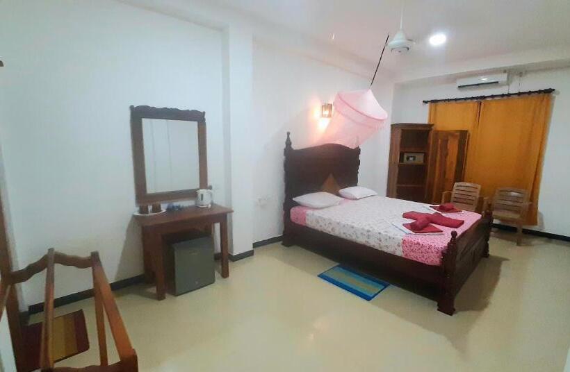 Номер Economy, Dream Palace Family Guest House Mirissa