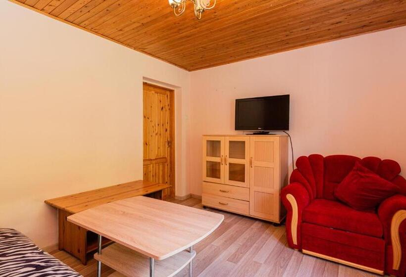 آپارتمان 2 خوابه, Viski Vila