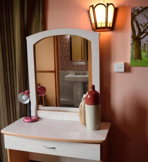 اتاق لوکس با تخت بزرگ, Villa La Romance Kreol