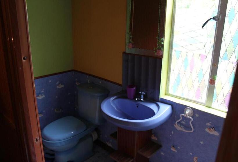 اتاق لوکس با تخت بزرگ, Villa La Romance Kreol