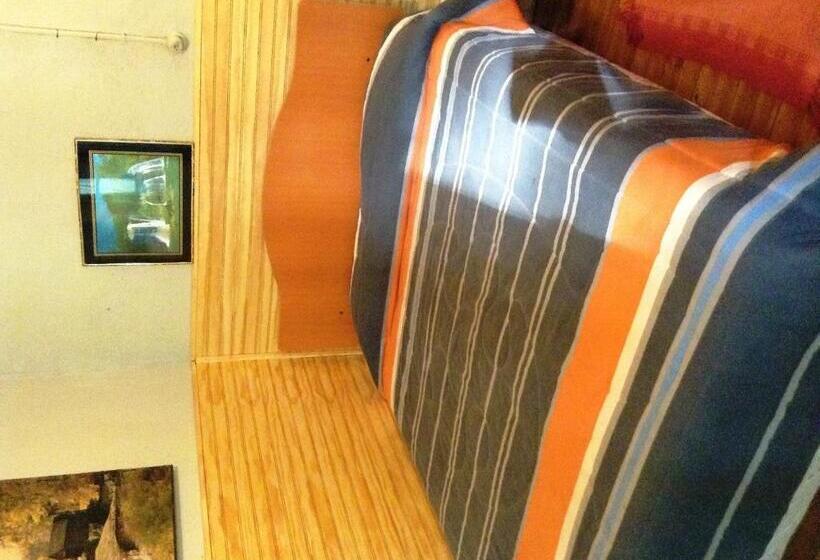 اتاق استاندارد, Hostel 1760