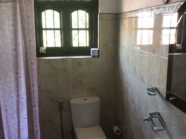 Номер Стандарт Трехместный, Villa 7 Negombo