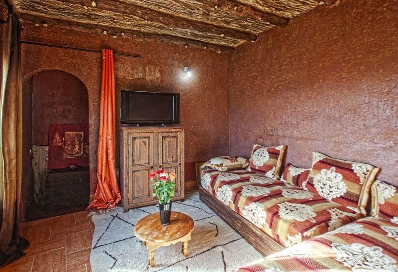 Полулюкс, Jad Auberge
