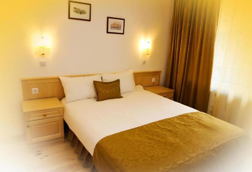 스탠다드 발코니 룸, Family Hotel And Restaurant Plamena