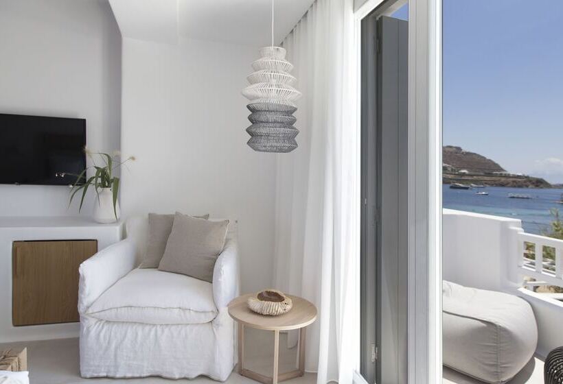 Номер Superior Вид на Море, Adorno Beach Hotel And Suites