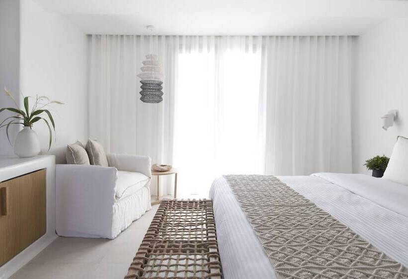 Номер Superior Вид на Море, Adorno Beach Hotel And Suites