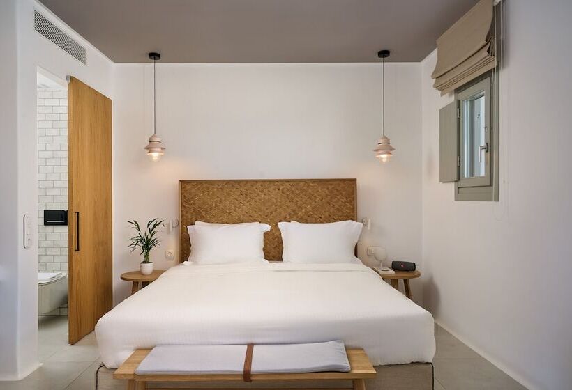 Номер Классический Вид на Бассейн, Adorno Beach Hotel And Suites