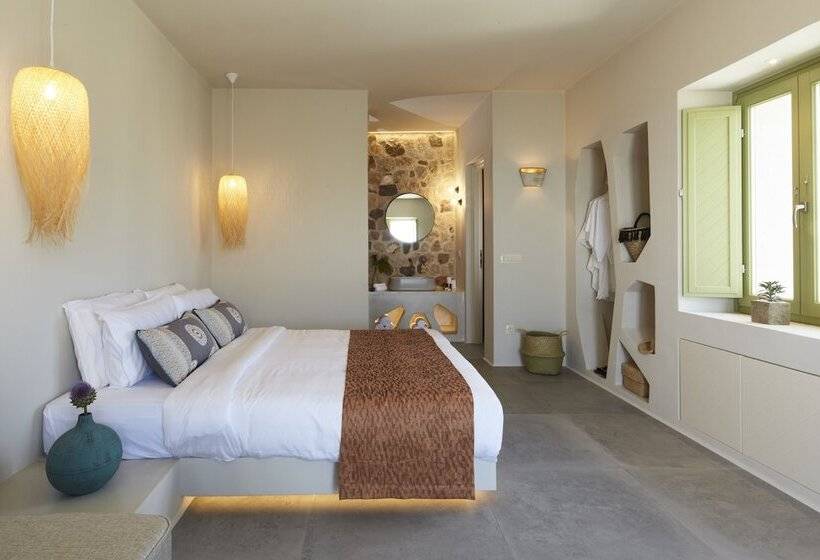 جناح سوبيريور مطل علي البحر, Aeon Suites  Adults Only