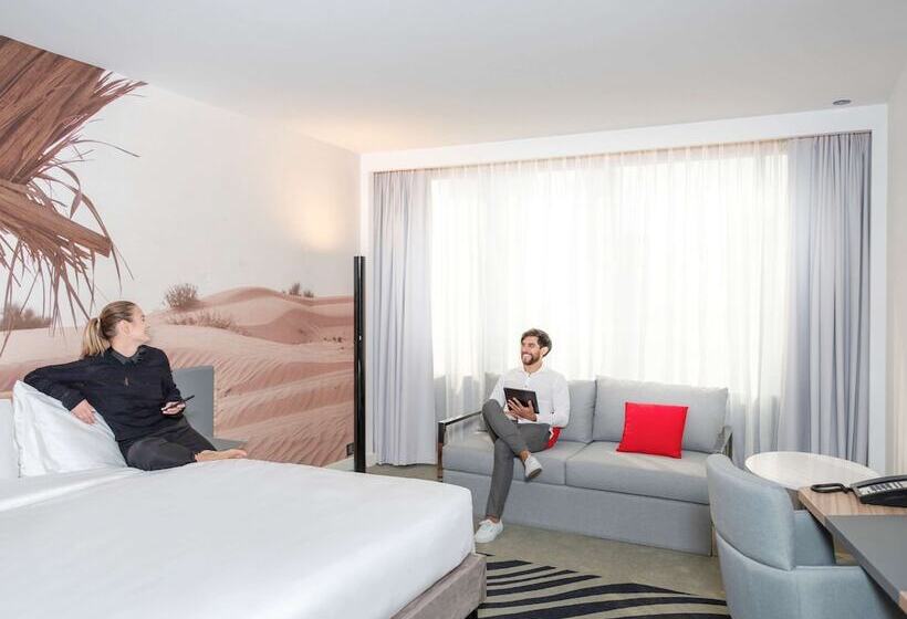 高级家庭房间, Novotel Sharjah Expo Centre