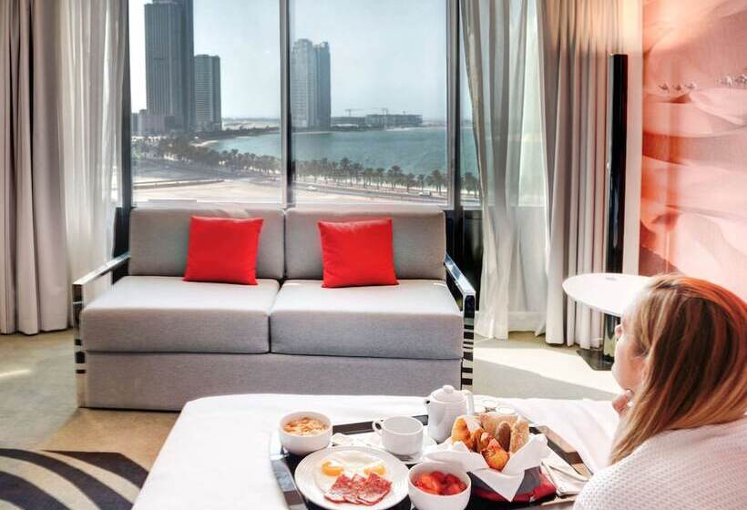 高级家庭房间, Novotel Sharjah Expo Centre
