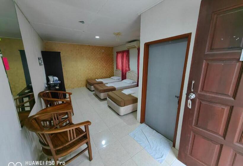 Трехместный Номер Deluxe, Marang Village Resort & Spa
