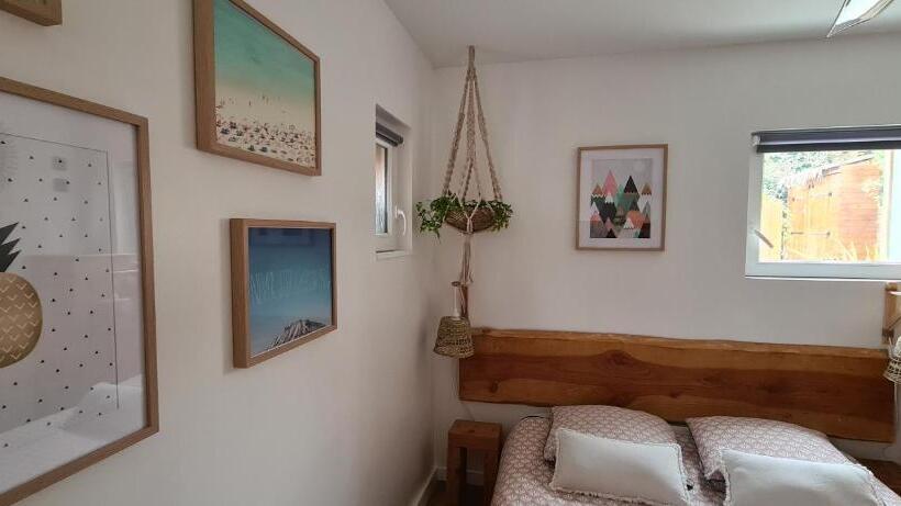 Номер Стандарт Трехместный, Wood N Sea Surf Lodge   Auberge De Jeunesse