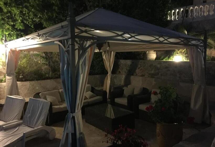 스위트 킹사이즈 침대, La Bergerie B&b