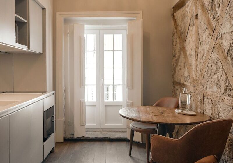 Quarto superior, Dare Lisbon House