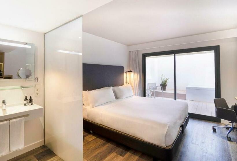 Номер Премиум, Innside by Meliá Palma Center