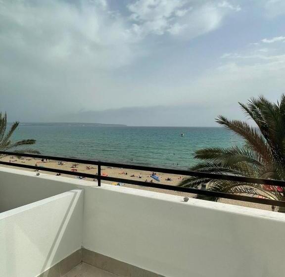 オーシャンビューデラックスルームバルコニー付き, Palma Beach Affiliated by Fergus - Adults Only