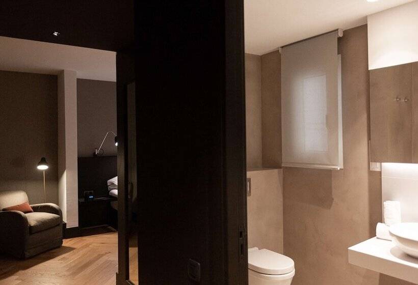 Chambre Standard, Alexandra Barcelona Hotel, Curio Collection By Hilton