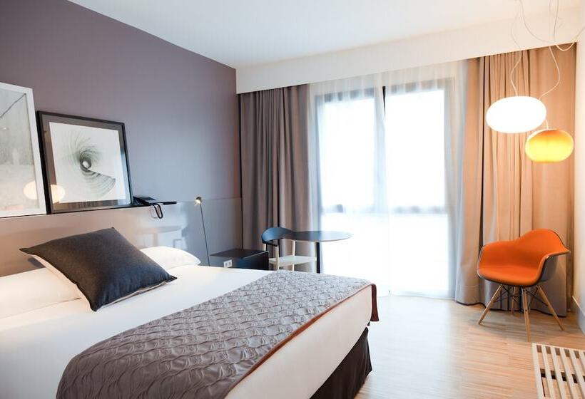 Chambre Supérieure, Alexandra Barcelona Hotel, Curio Collection By Hilton