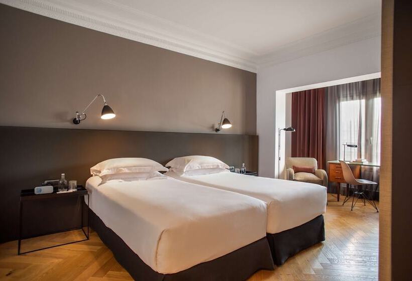 Chambre Standard, Alexandra Barcelona Hotel, Curio Collection By Hilton