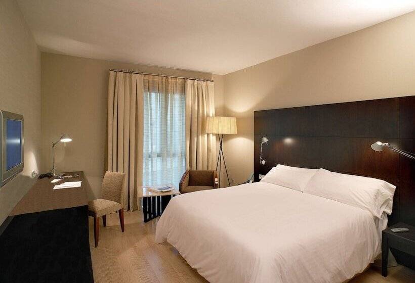 Chambre Supérieure, Alexandra Barcelona Hotel, Curio Collection By Hilton
