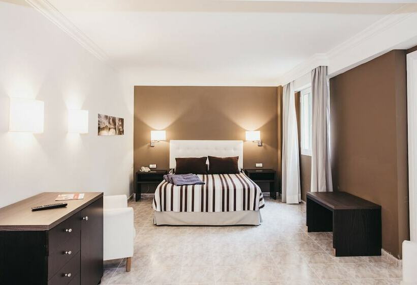 Семейный Номер, Minura Cala Galdana & Apartamentos D Aljandar