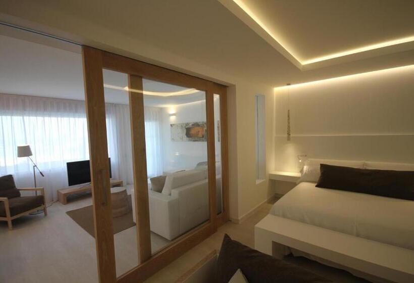 סוויטה נוף לים, Cala Saona & Spa
